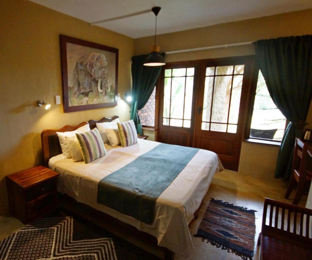 Crocodile Kruger Safari Lodge Marloth Park Exterior photo
